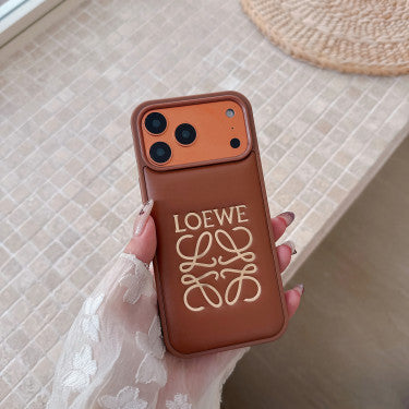 AAOO Stylish iPhone LE Brown Phone Case For Iphone 12-17