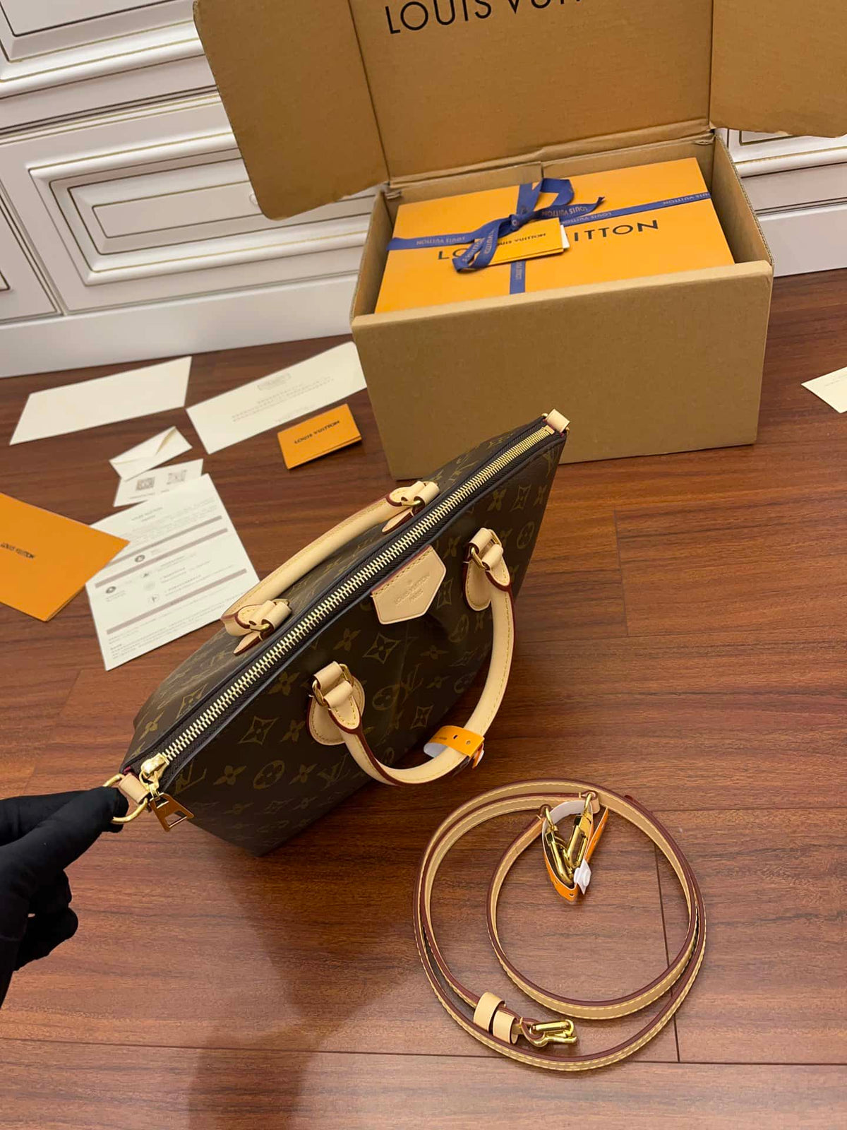AAOO 100072 Luxury Bag