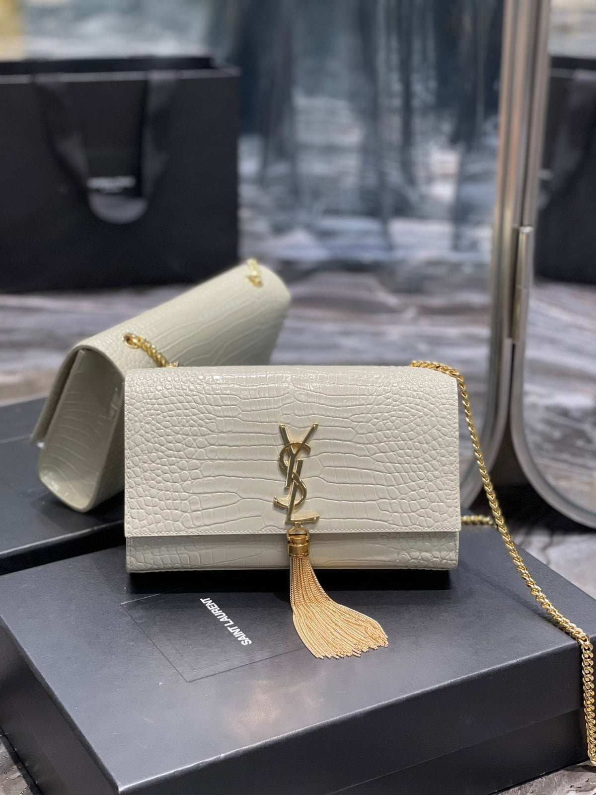 AAOO 100196 Luxustasche 24cm