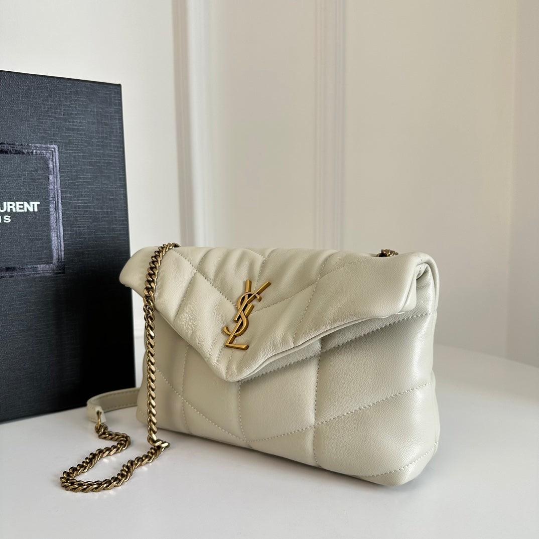 AAOO 100215 Luxury Bag White Size 23x15.5x8.5