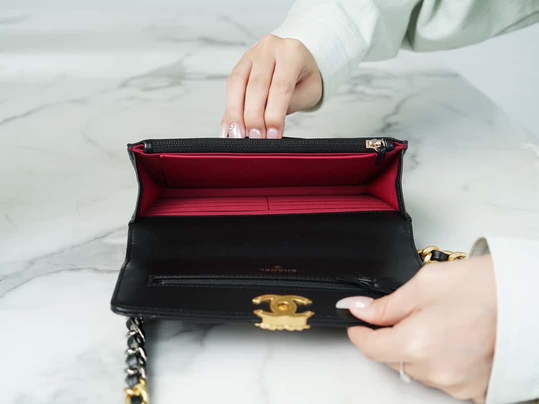 AAOO 100169 Chain Wallet