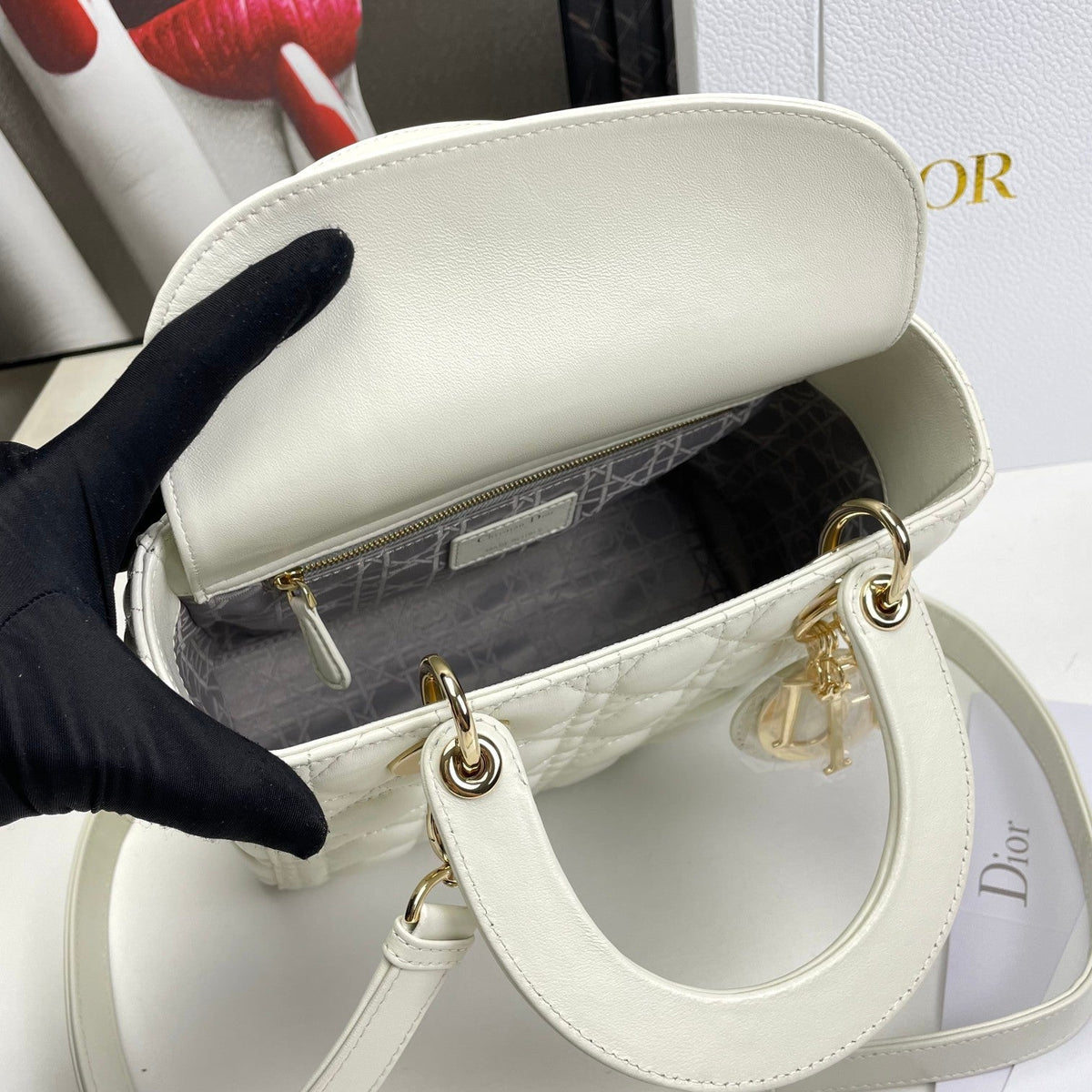 AAOO 100114 Luxury Bag 24cm