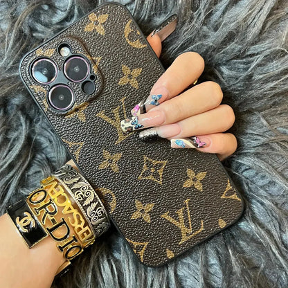 AAOO TRADITIONAL LOVE IPHONE CASE WITH CAMERA PROTECTION