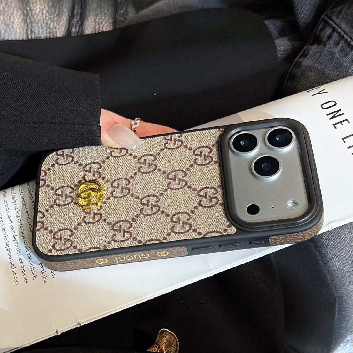 AAOO Luxury iPhone Case with Interchangeable Camera Lens Frames