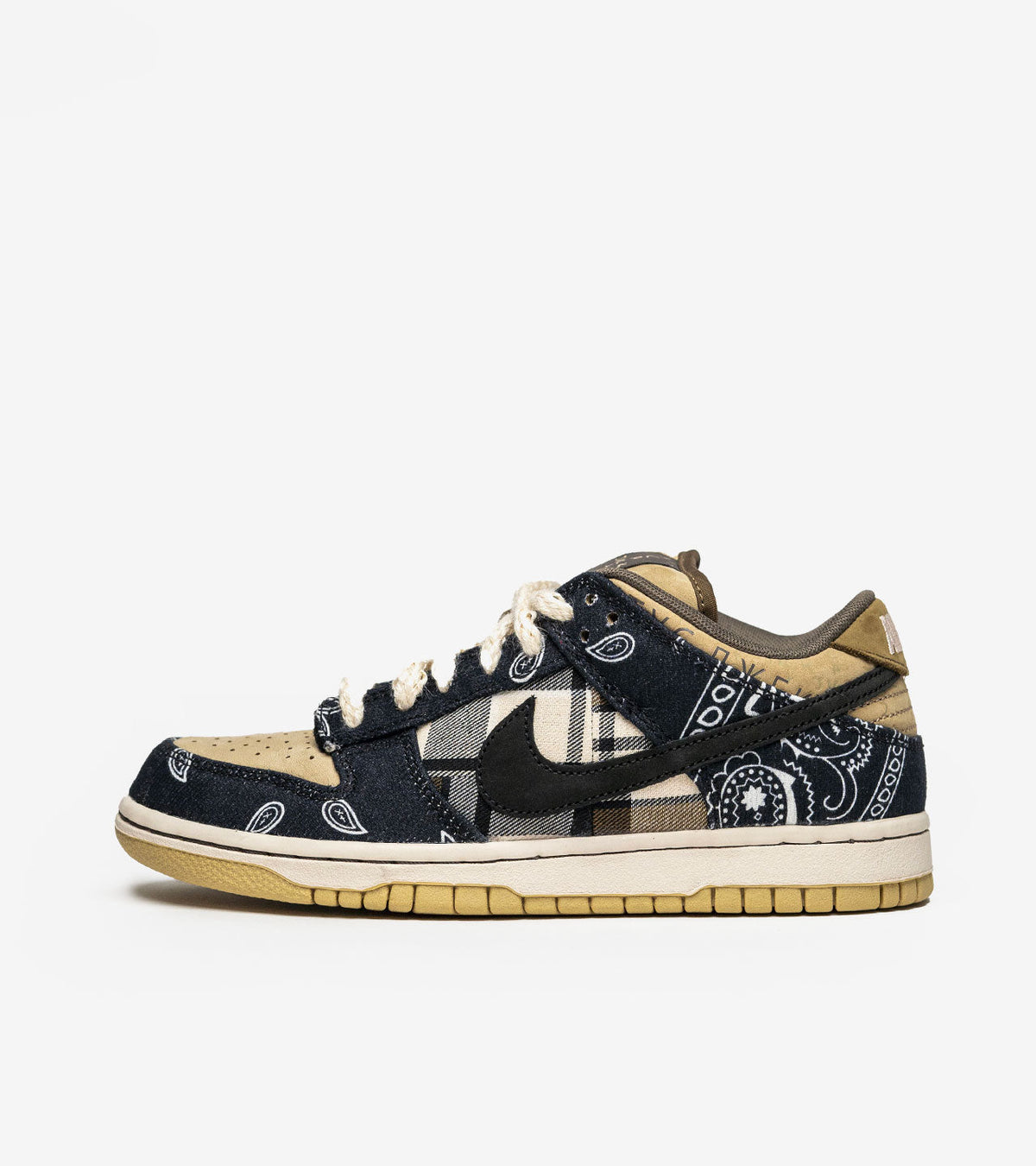 AAOO SB DUNK LOW