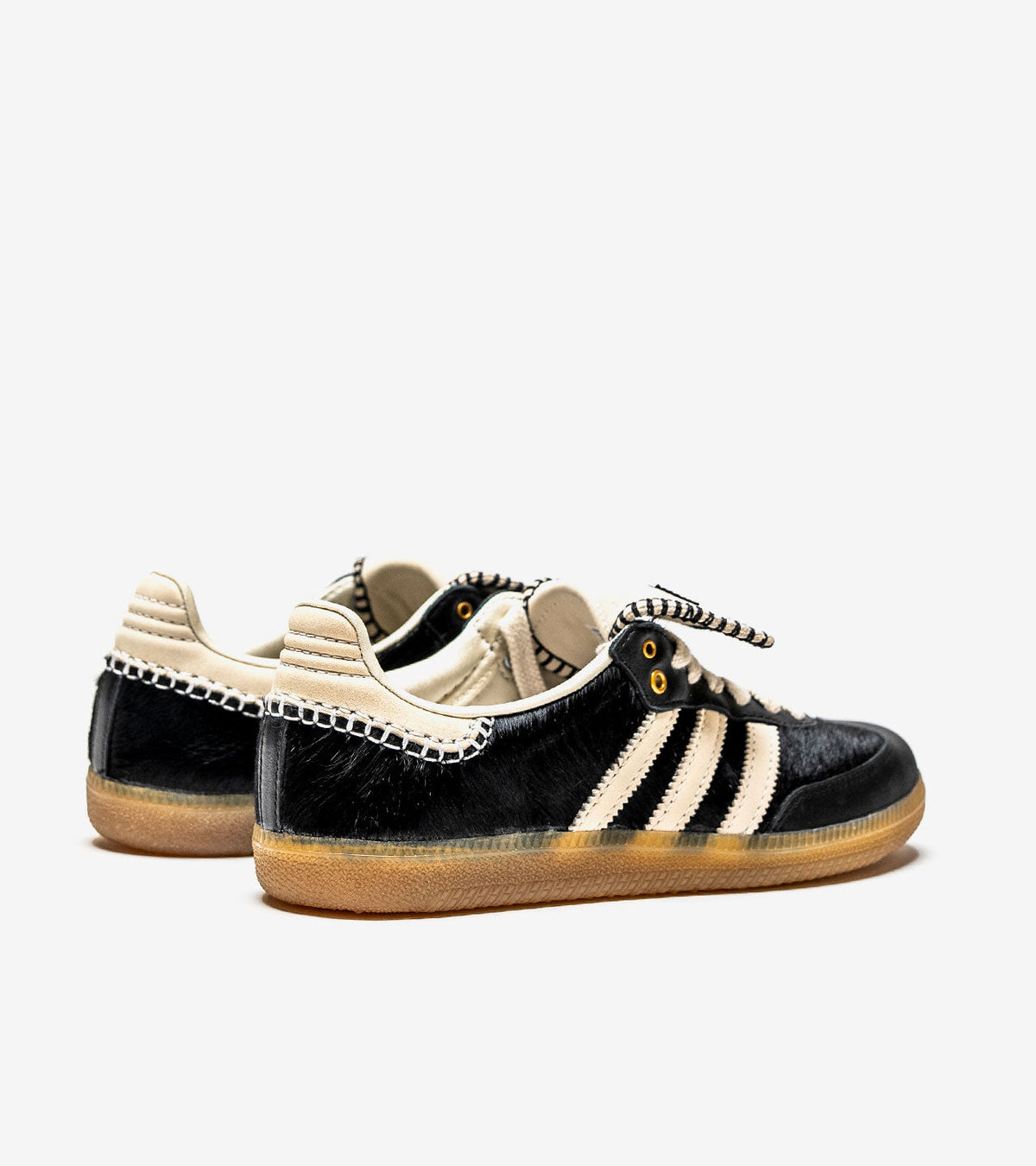 AAOO Samba Pony Tonal Core Black