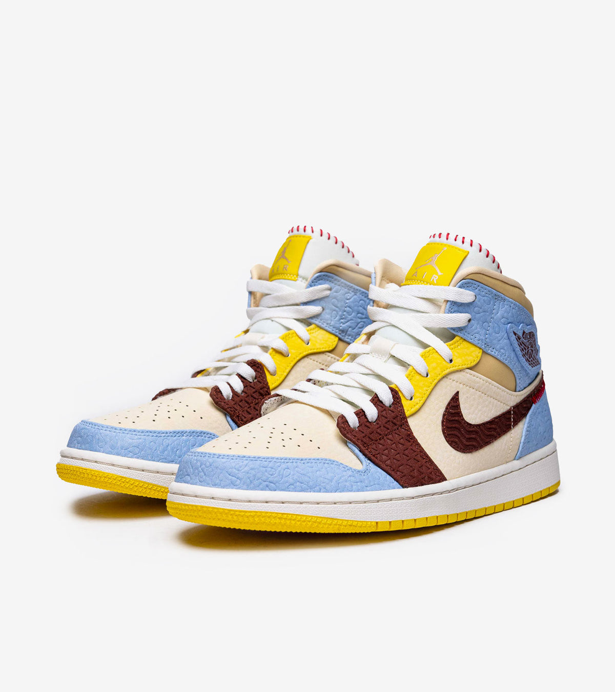 AAOO Jordan 1 Mid SE