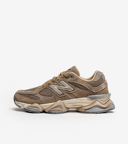 AAOO 9060 Mushroom Timberwolf