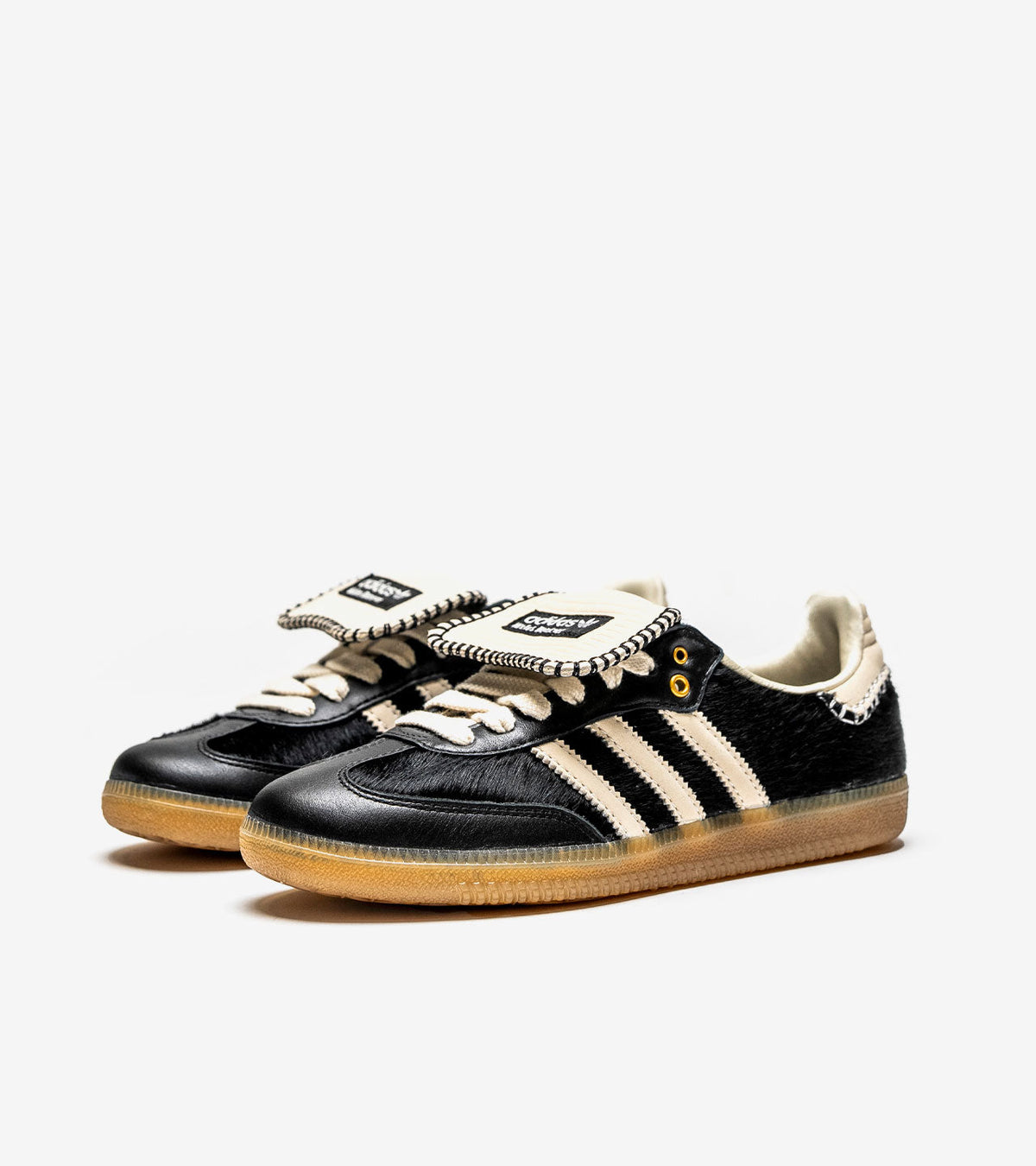 AAOO Samba Pony Tonal Core Black