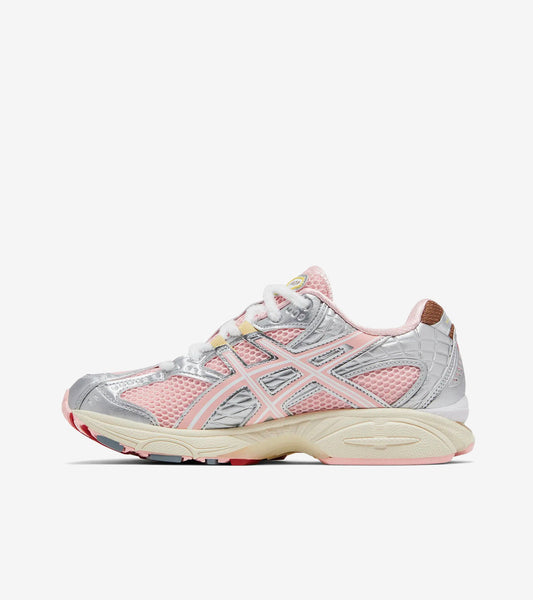 AAOO Gel-Nimbus 10.1 Banana Split Strawberry