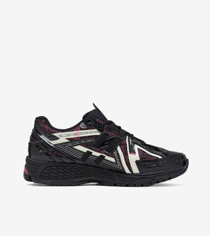 AAOO 1906A Black Pink