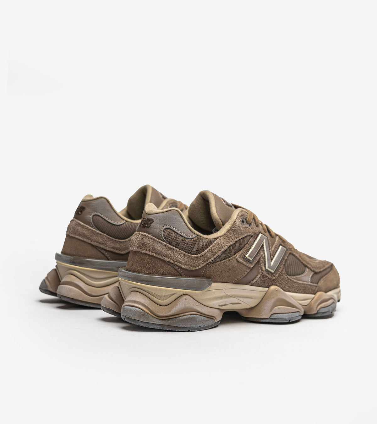 AAOO 9060 Mushroom Timberwolf