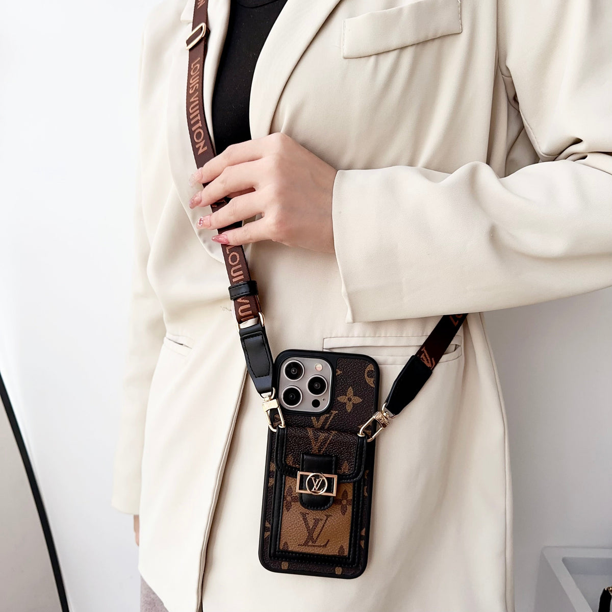 AAOO Luxus LEDER UMHÄNGE-IPHONE-HÜLLE