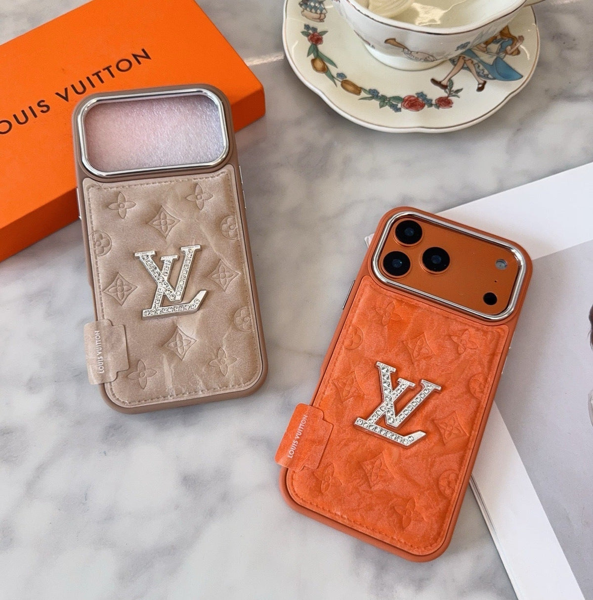 AAOO Premium Embossed Orange Crystal Edition – Handyhülle