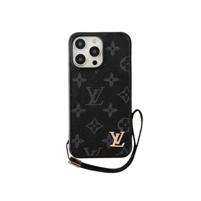 AAOO HAND CHAIN IPHONE CASE