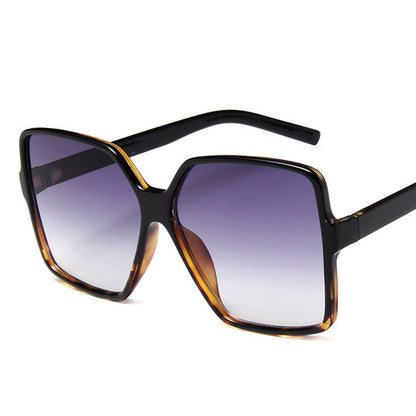 AAOO Fashion Damen Oversize Sonnenbrille Gradient Kunststoff Damensonnenbrille UV400 lentes de sol mujer
